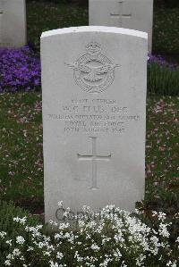 Boulogne Eastern Cemetery - Ellis, William Claude